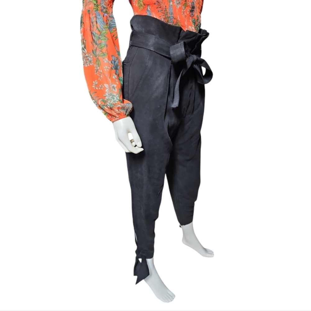 REFORMATION | Avalon High Rise Black Pant in Size 2P - Picture 5 of 8